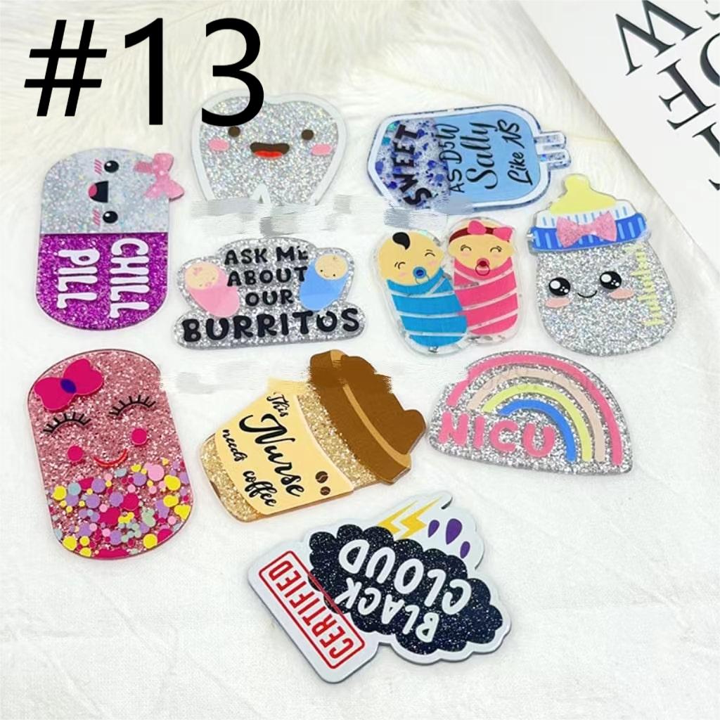 Mga Acrylic Charm na May Iba't ibang Disenyo, Random na Mix