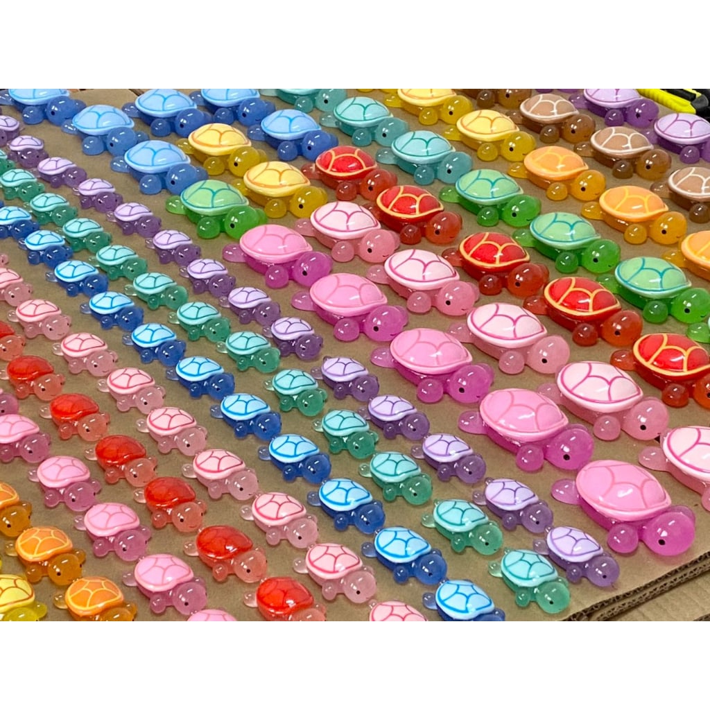Luminious Turtle Acrlic Beads na Walang Hole, Maliit na Sukat o Malaking Sukat, Random Mix