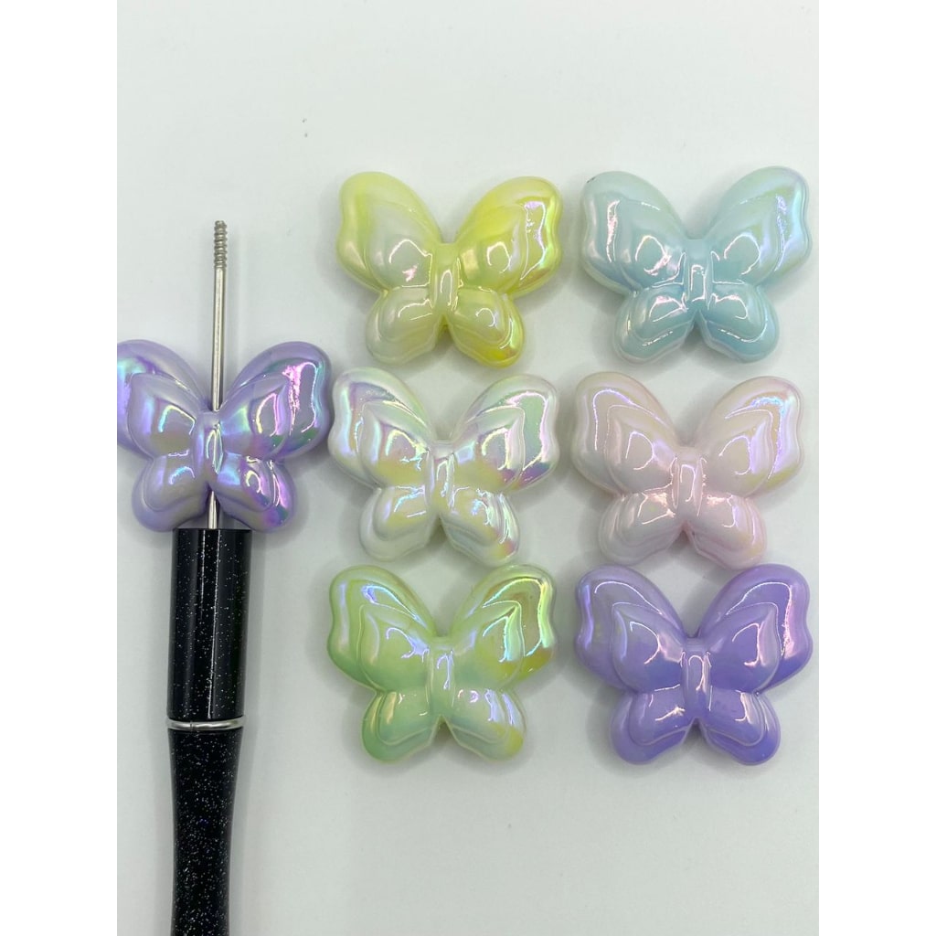 Makintab na Butterfly Shaped Acrylic Beads na May Luminious at Glow Glitter ,35mm, Random Mix