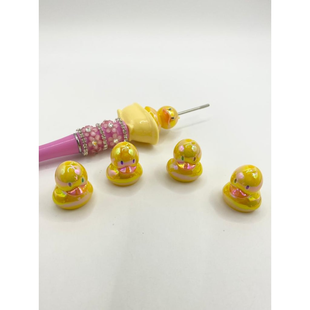 Glossy Cute Duckling Acrylic Beads na May UV Finish,19mm by 23mm,Random Mix,DK