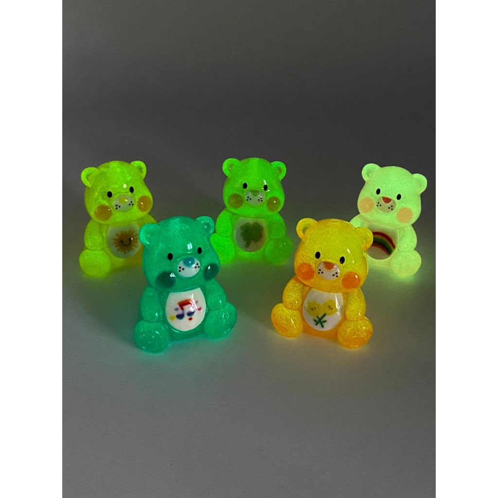 Cartoon Luminious See-Thru Care Bears Acrylic Beads na may mga butas ,32mm by 37mm ,Random Mix,PTG