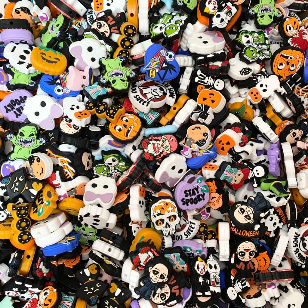 48$ for 200pcs Halloween Theme Silicone Focal Beads ,Random Mix