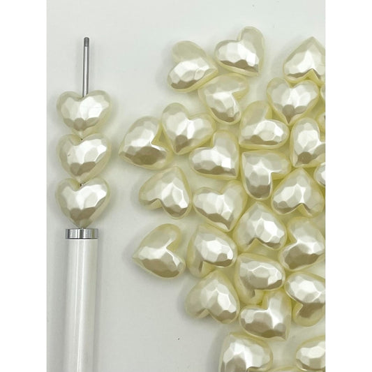 White Heart Shaped Facted Acrylic Beads,QZ