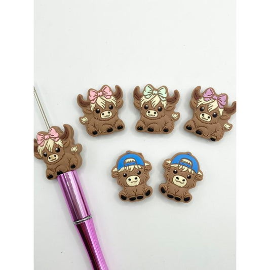 Brown Highland Cow Calf with Bowtie & Hats Silicone Focal Beads,Random Mix