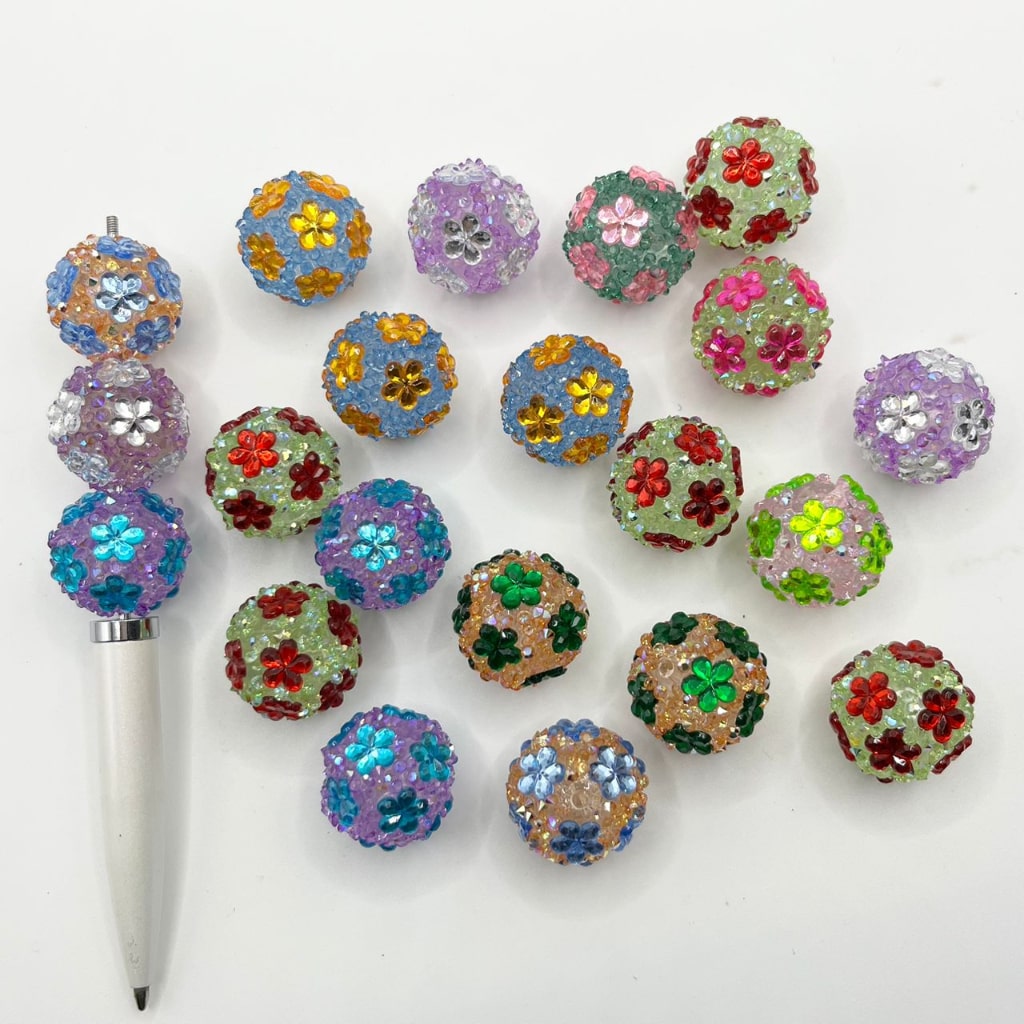 Clear Rhinestone Acrylic Beads With Small Flowers in the Surface ,20mm, Random Mix