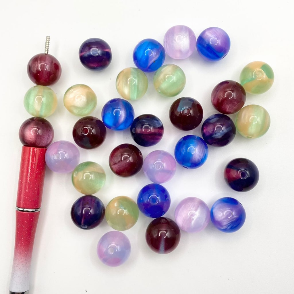 Cat Eye Acrylic Beads With Light Strip ,20mm & 16mm, Random Mix,WM