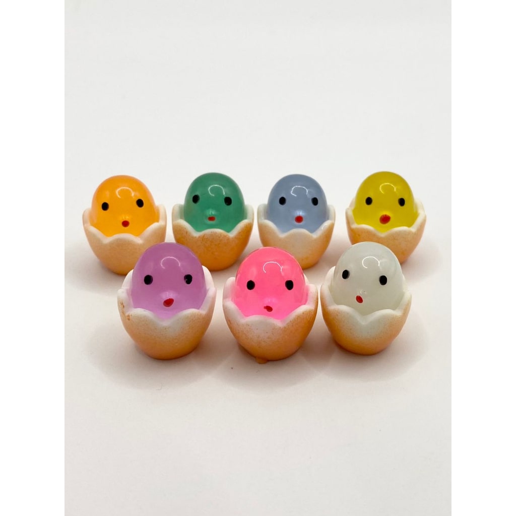 Luminious Cute Chick with Eggshell Acrylic Beads Without Hole ,17mm by 21mm,Random Mix