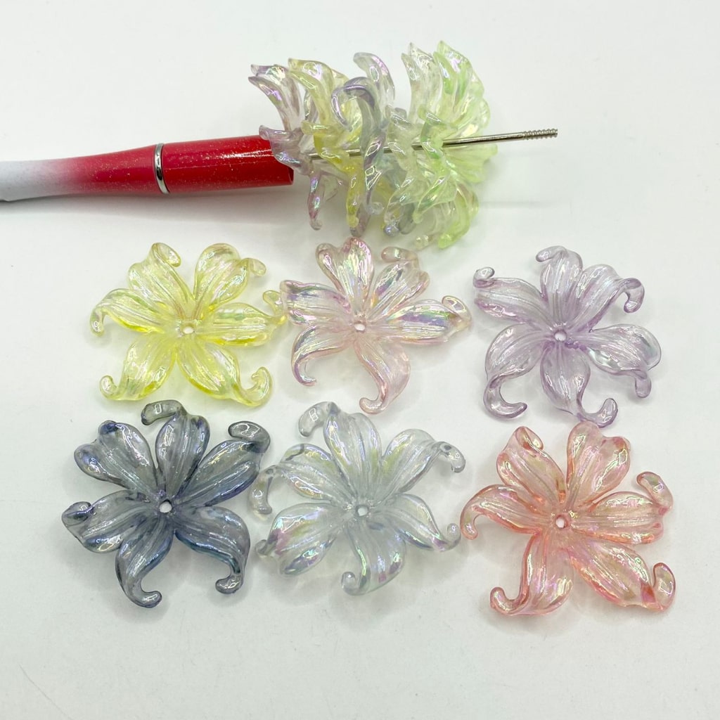 Clear See Thru Curly Leaf Big Acrylic Flower,43mm,Random Mix