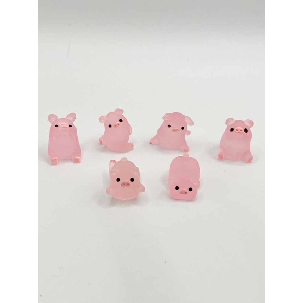 Luminious Pink Piggy Acrylic Beads Without Hole ,Random Mix