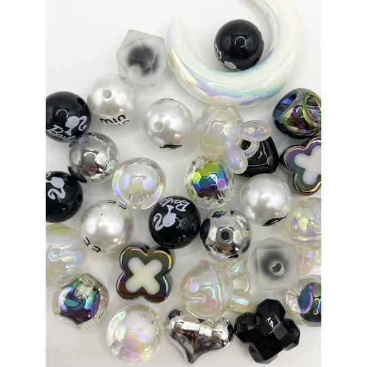 Black & White Theme Acrylic Beads With Brand Name (Some of them can be fit the pen,some of them can't ),Random Mix ,ZA