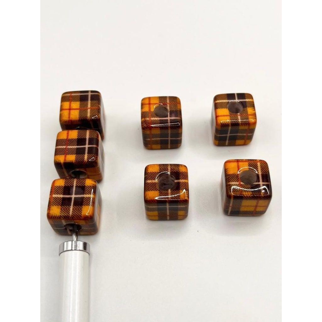 Brown Buffalo Plaid Acrylic Cube Beads,JM